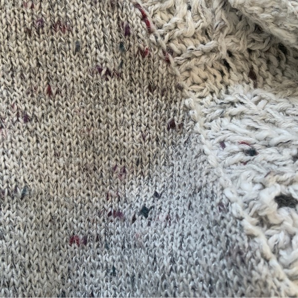 BKE Boutique Open Weave Cardigan Sweater Size Small - Picture 12 of 13